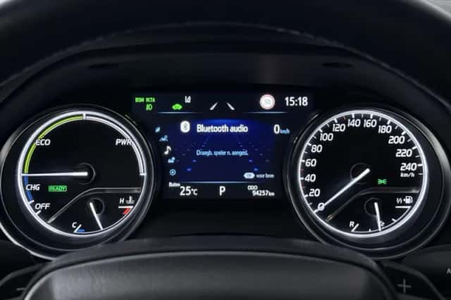 Toyota Camry (2021) thumbnail 6