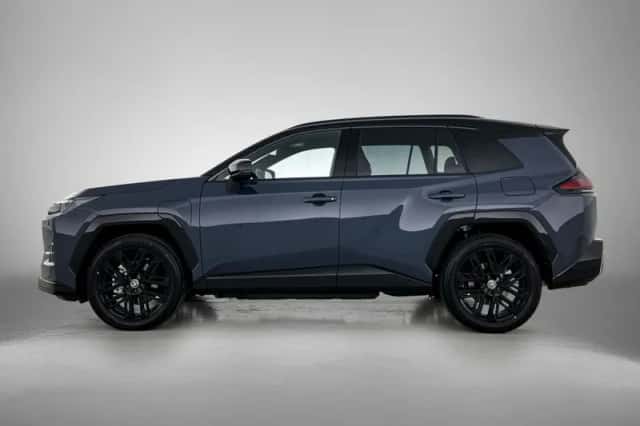 Toyota RAV4 (2026) thumbnail 3
