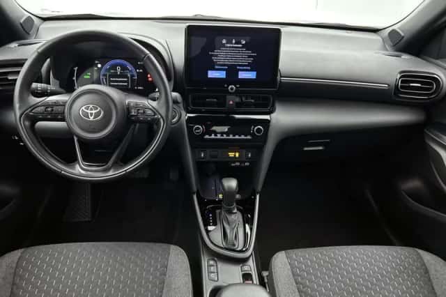 Toyota Yaris Cross (2025) thumbnail 4