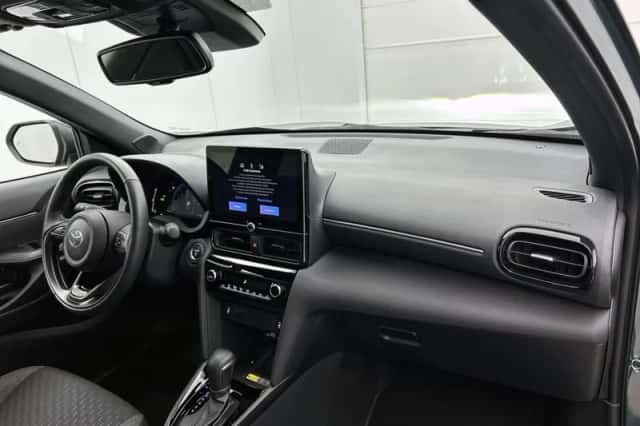 Toyota Yaris Cross (2025) thumbnail 6