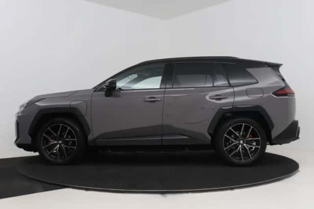 Toyota RAV4 (2026) thumbnail 1