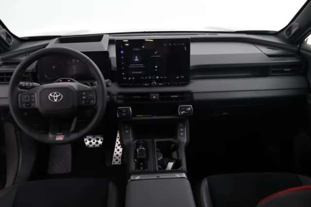 Toyota RAV4 (2026) thumbnail 2