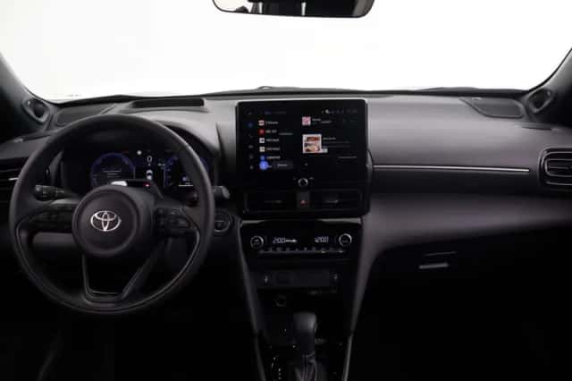Toyota Yaris Cross (2026) thumbnail 2
