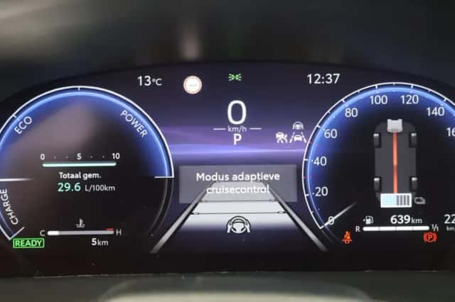 Toyota Yaris Cross (2026) thumbnail 3