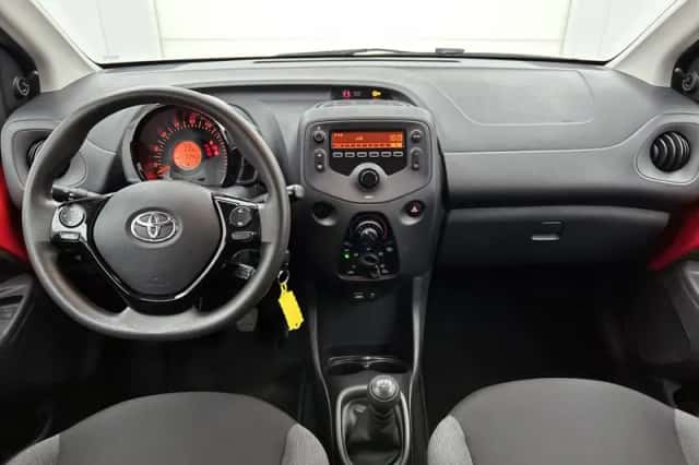 Toyota Aygo (2018) thumbnail 4