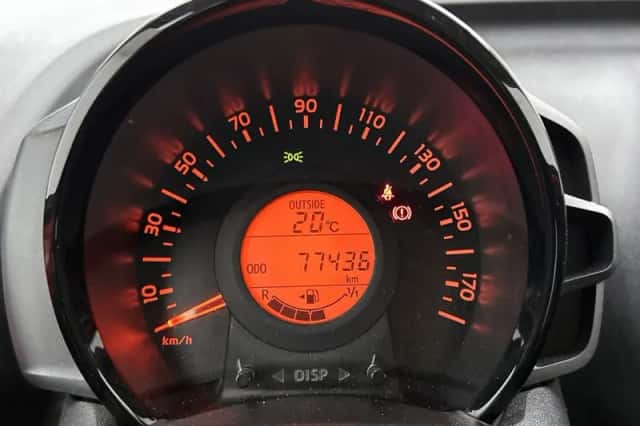 Toyota Aygo (2018) thumbnail 5