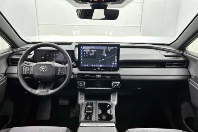 Toyota RAV4 (2026) thumbnail 4
