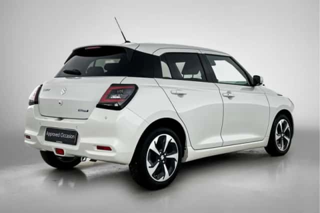 Suzuki Swift (2025) thumbnail 2