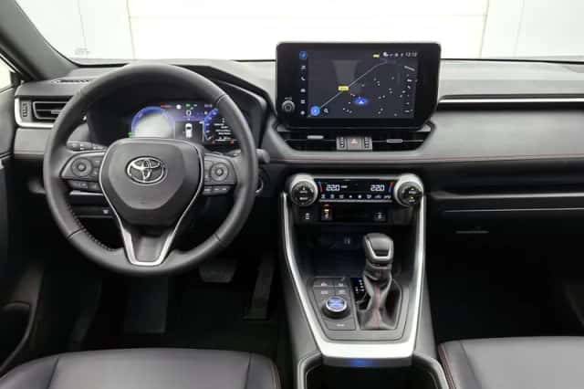 Toyota RAV4 (2025) thumbnail 4