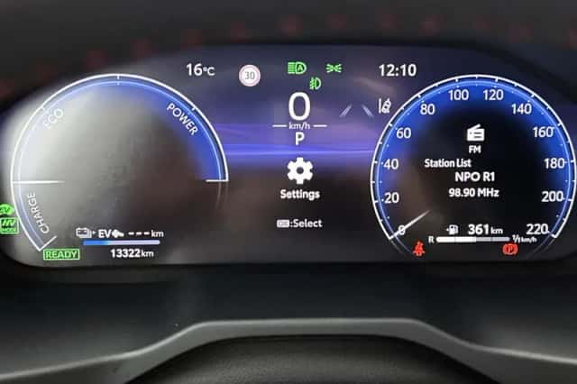 Toyota RAV4 (2025) thumbnail 5