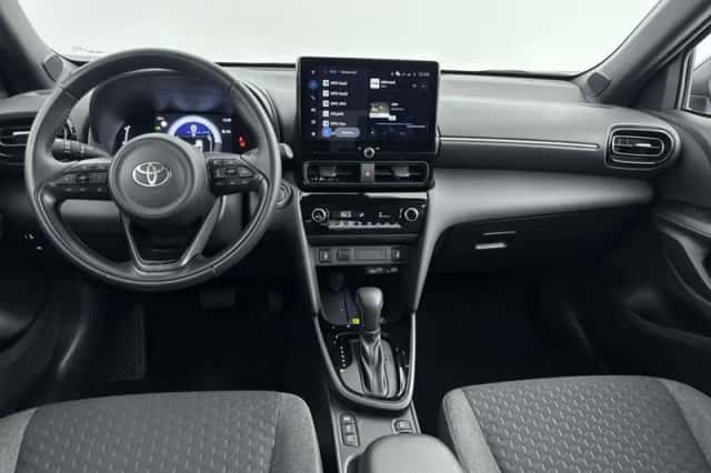 Toyota Yaris Cross (2025) thumbnail 4