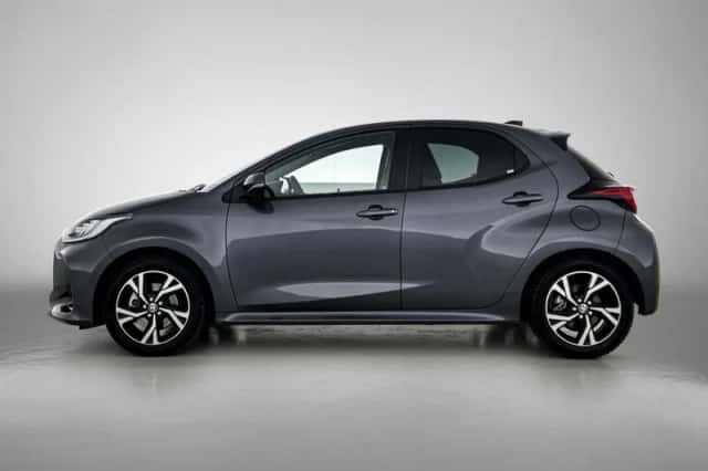 Toyota Yaris (2025) thumbnail 3