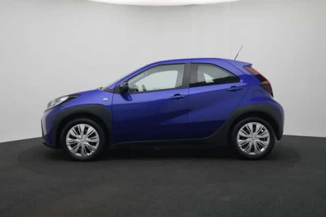 Toyota Aygo (2024) thumbnail 3