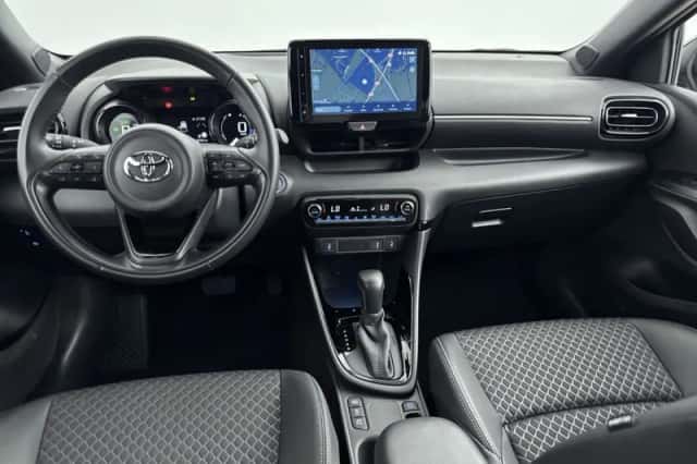 Toyota Yaris (2023) thumbnail 5