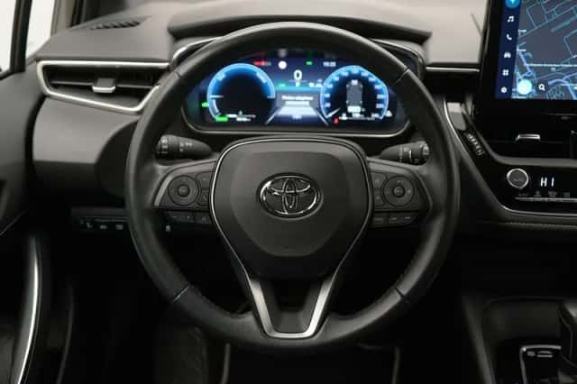 Toyota Corolla_Touring_Sports (2023) thumbnail 6