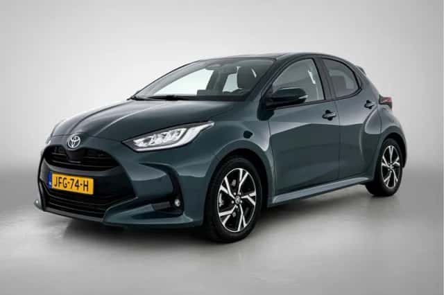 Toyota Yaris (2025) thumbnail 1
