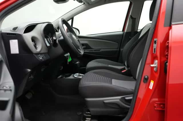 Toyota Yaris (2019) thumbnail 6