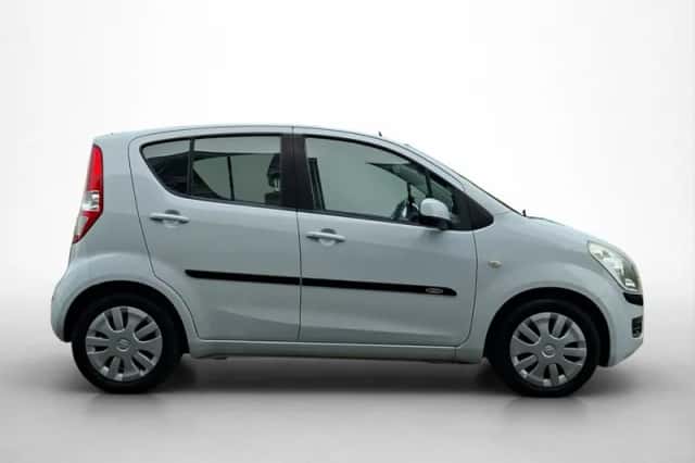Suzuki Splash (2011) thumbnail 4