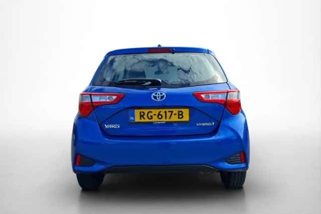 Toyota Yaris (2017) thumbnail 6