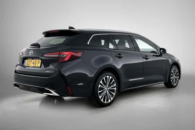 Toyota Corolla (2025) thumbnail 2
