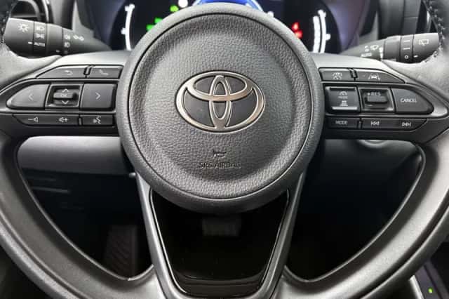 Toyota Yaris (2025) thumbnail 6