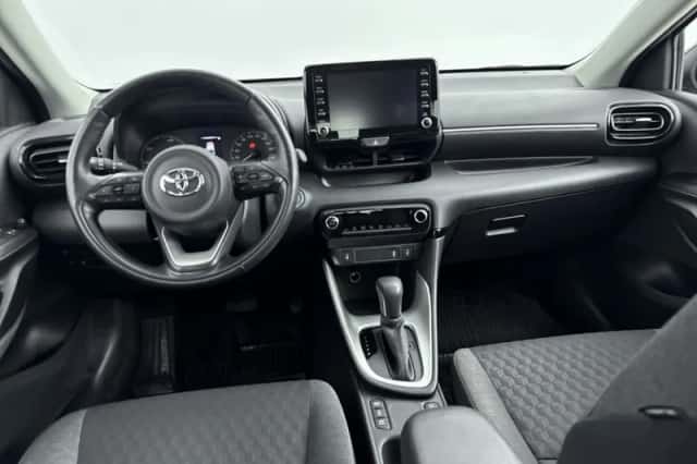 Toyota Yaris (2022) thumbnail 5