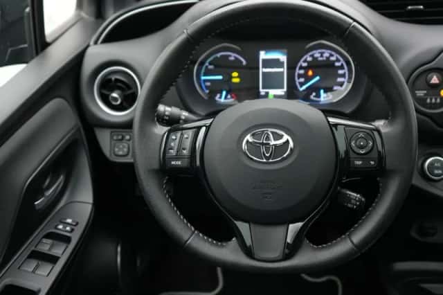 Toyota Yaris (2019) thumbnail 5