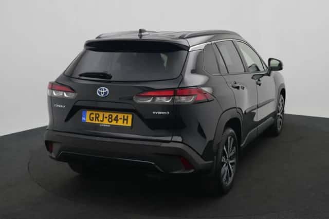Toyota Corolla Cross (2023) thumbnail 3