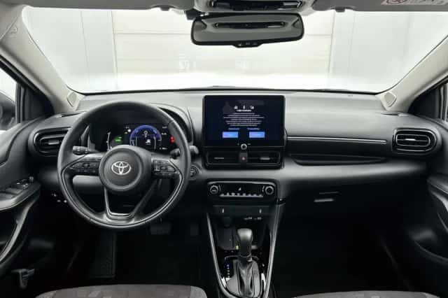 Toyota Yaris (2025) thumbnail 5
