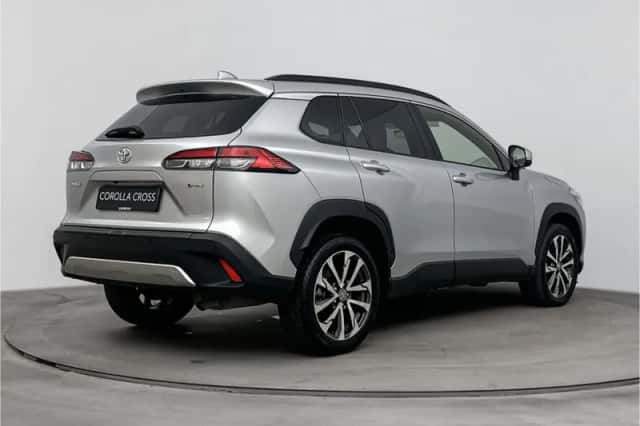 Toyota Corolla Cross (2024) thumbnail 2