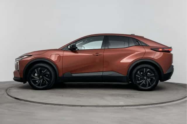 Toyota C-HR+ (2026) thumbnail 2