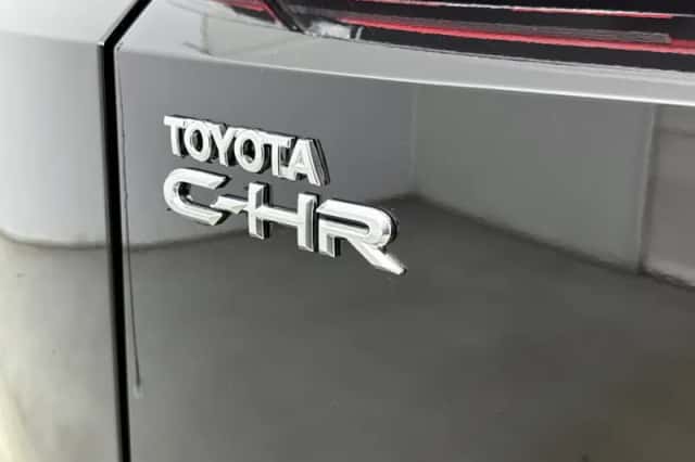 Toyota C-HR+ (2026) thumbnail 6