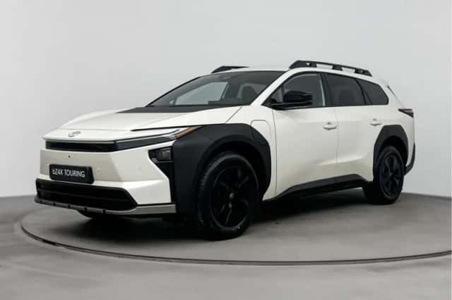 Toyota bZ4X (2026) thumbnail 1