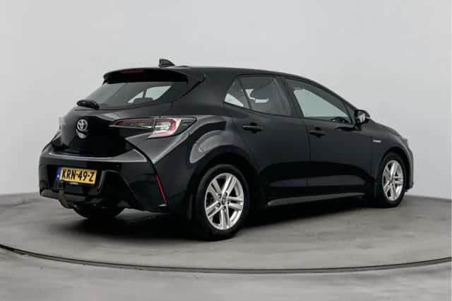 Toyota Corolla (2019) thumbnail 2