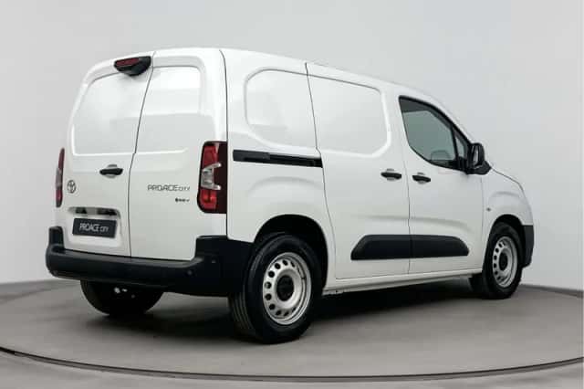 Toyota Proace (2026) thumbnail 2