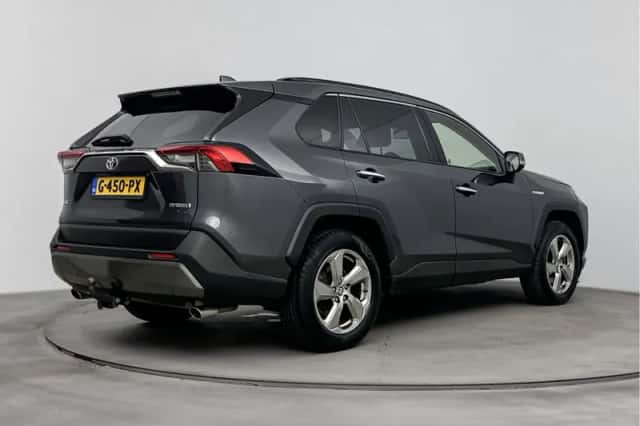 Toyota RAV4 (2019) thumbnail 2