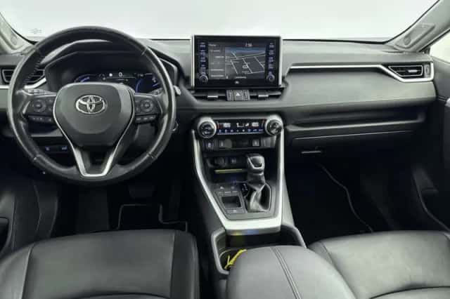 Toyota RAV4 (2019) thumbnail 6