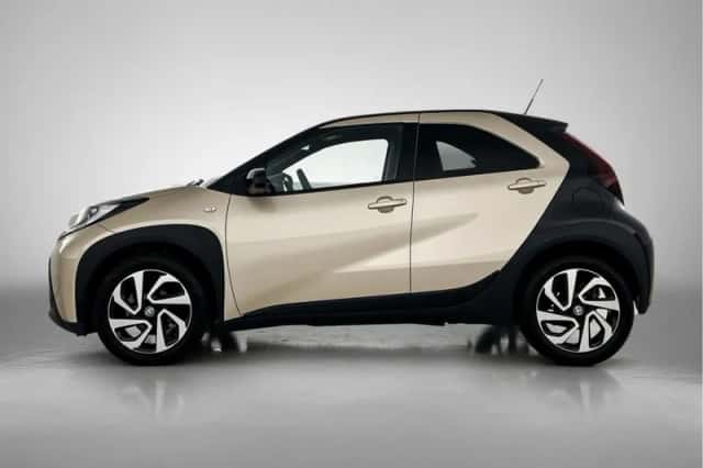 Toyota Aygo (2023) thumbnail 3