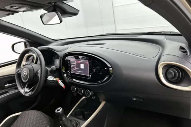 Toyota Aygo (2023) thumbnail 6