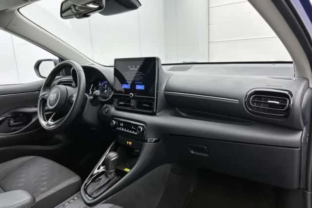 Toyota Yaris (2025) thumbnail 6