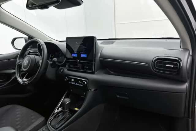 Toyota Yaris (2025) thumbnail 6