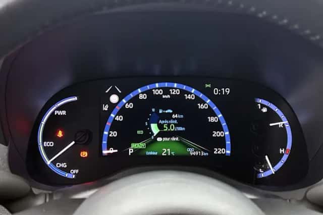 Toyota Yaris Cross (2022) thumbnail 5
