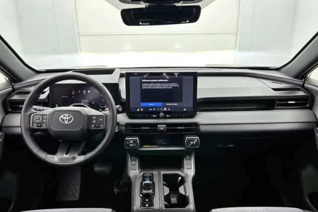 Toyota RAV4 (2026) thumbnail 4
