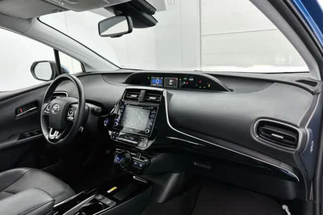 Toyota Prius (2019) thumbnail 6