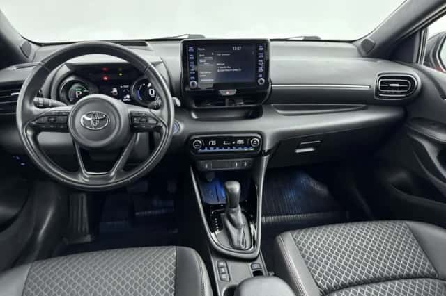 Toyota Yaris (2020) thumbnail 4
