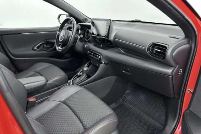 Toyota Yaris (2020) thumbnail 6