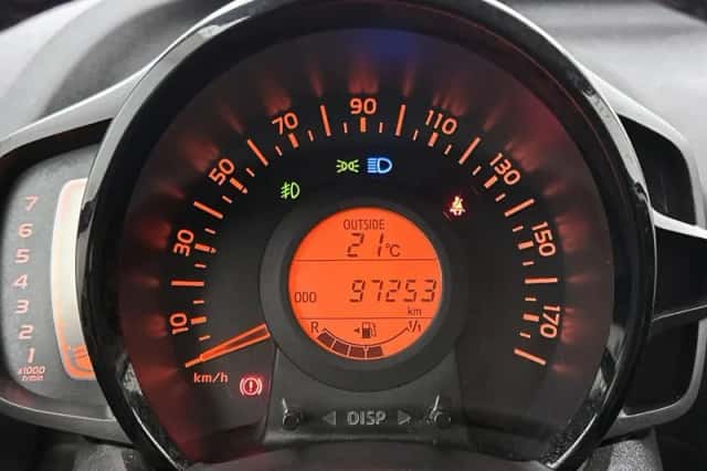 Toyota Aygo (2016) thumbnail 5