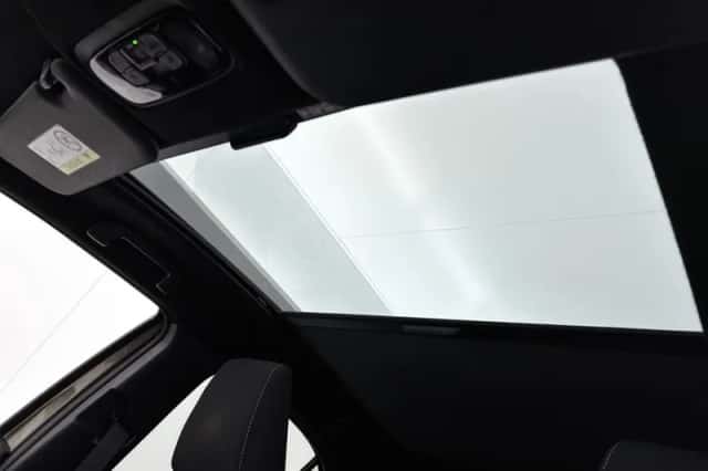 Toyota Yaris Cross (2023) thumbnail 4