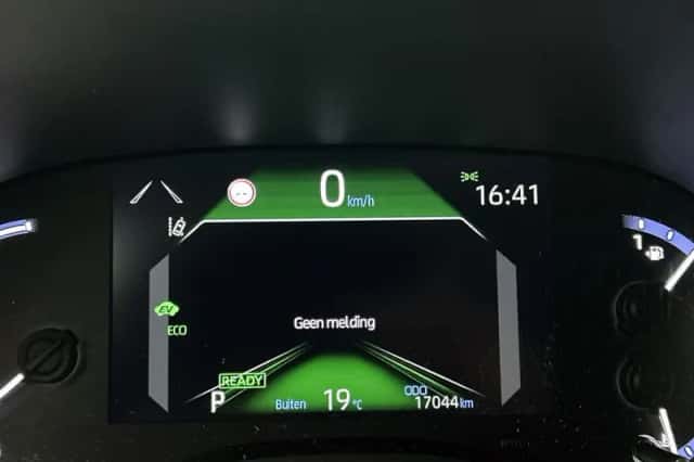 Toyota Yaris Cross (2023) thumbnail 5