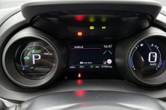 Toyota Yaris Cross (2022) thumbnail 5